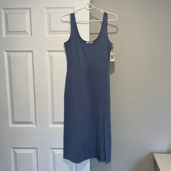 pretty midi dresses for women Posedly Midi Dress